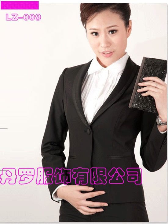 ����Ů����